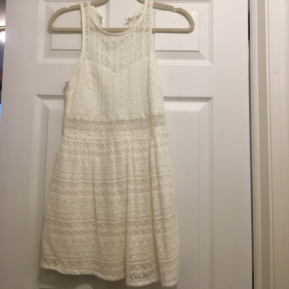 Beautiful white forever 21 dress